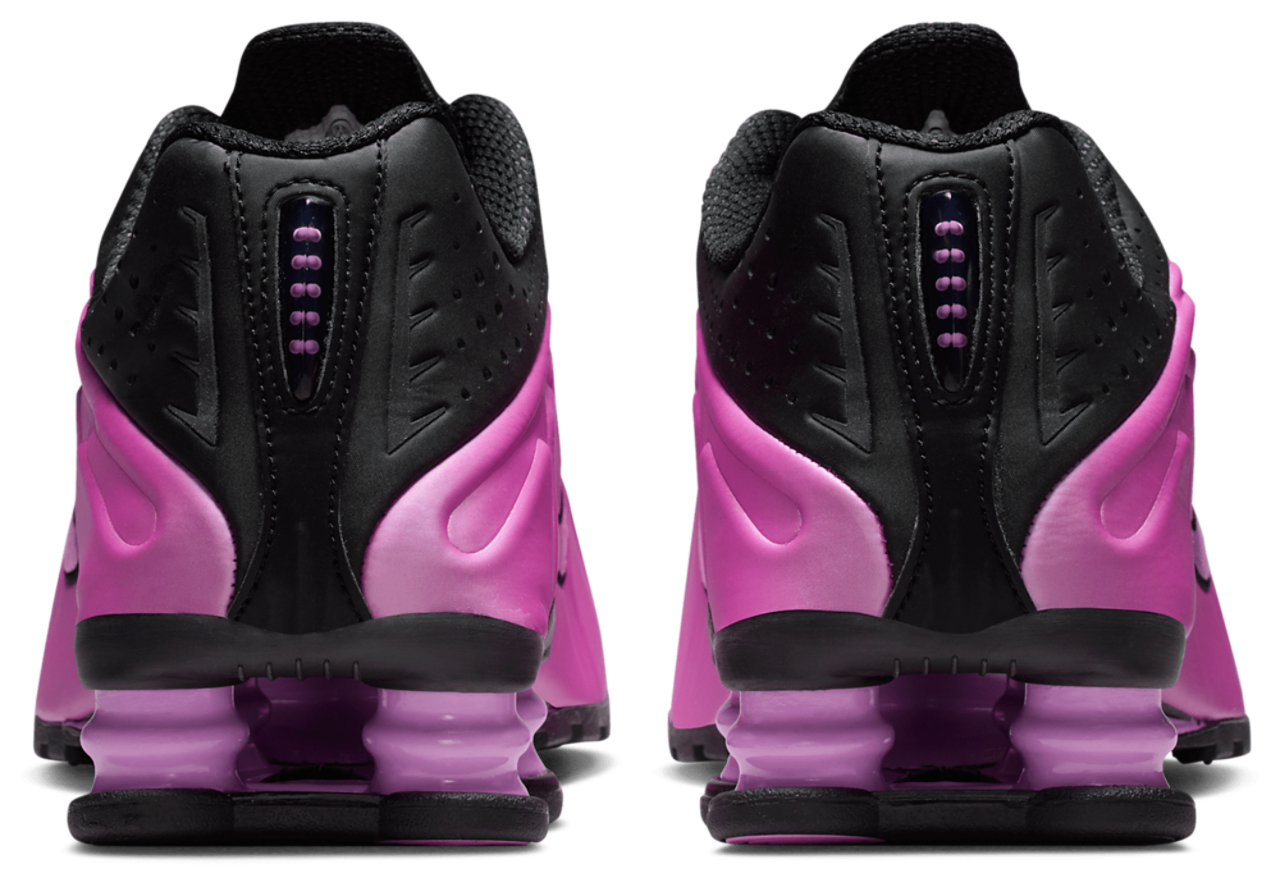 Nike Shox R4 Image 3 of 5. Tap to open photo gallery.