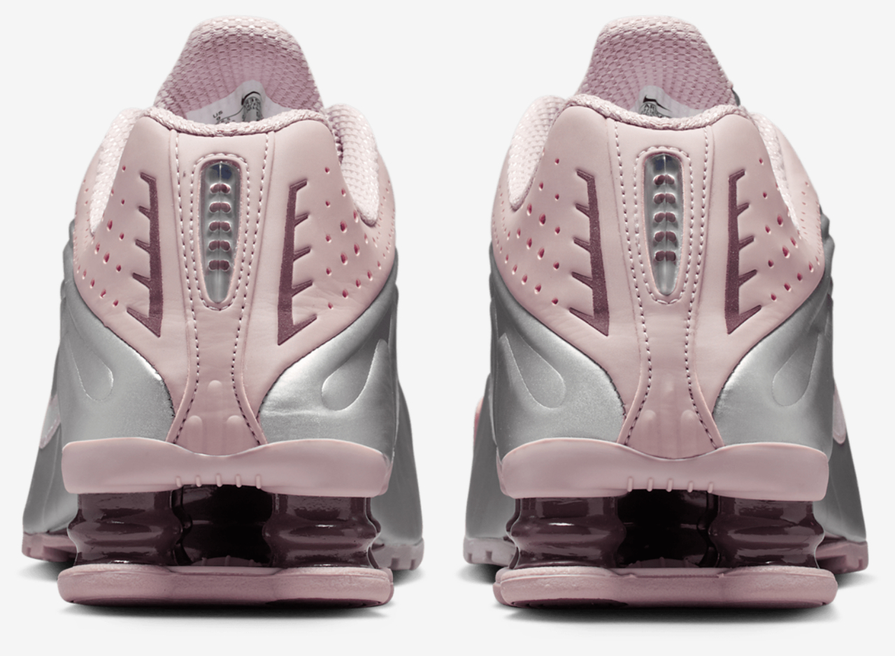 Nike Shox R4 Image 3 of 8. Tap to open photo gallery.