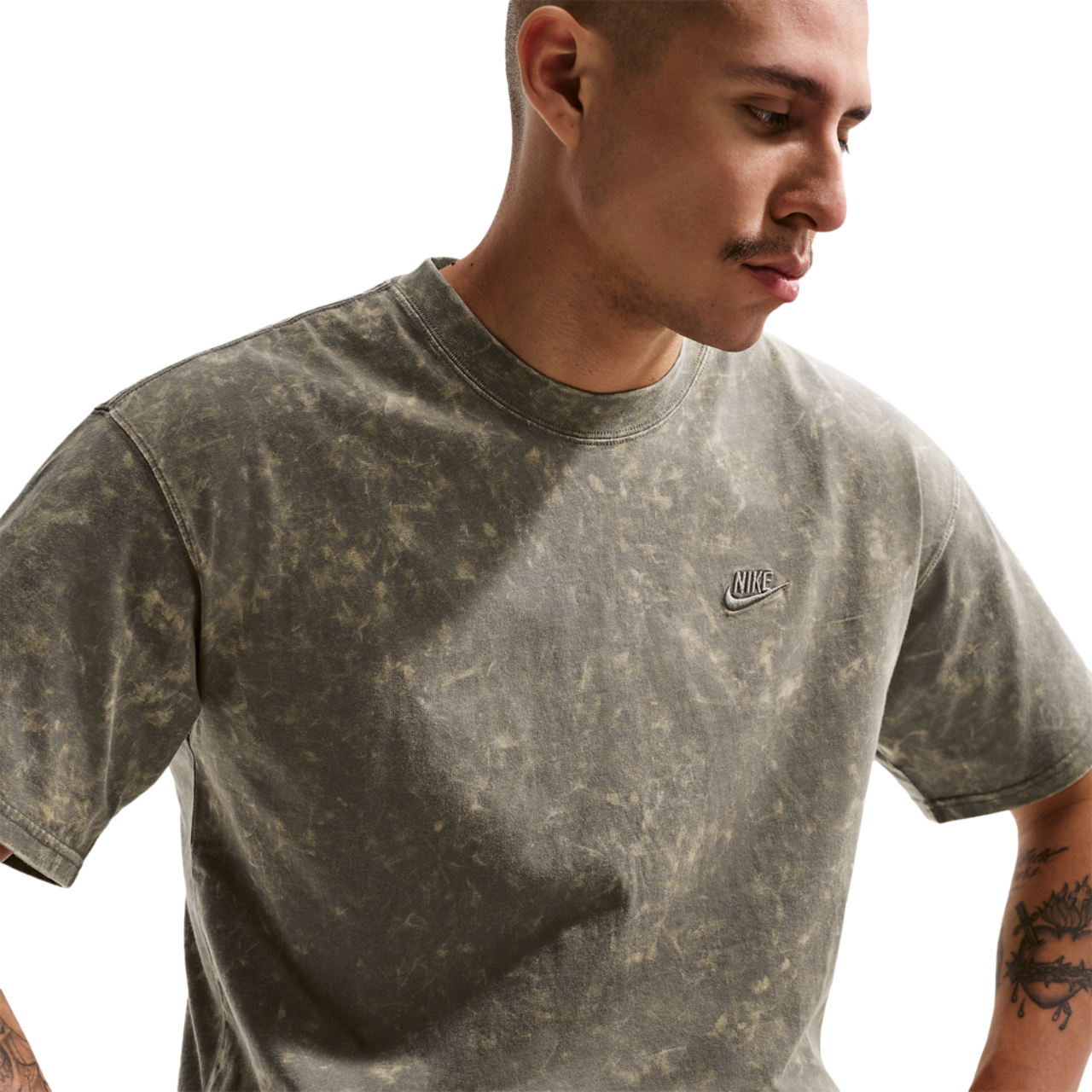 Nike NSW SS Max 90 Tee CWash Image 1 of 4. Tap to open photo gallery.