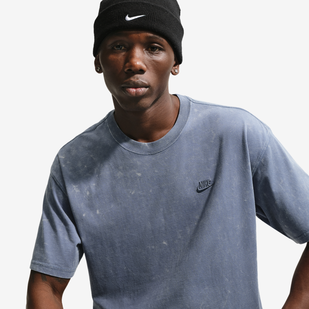 Nike NSW SS Max 90 Tee CWash Image 1 of 4. Tap to open photo gallery.