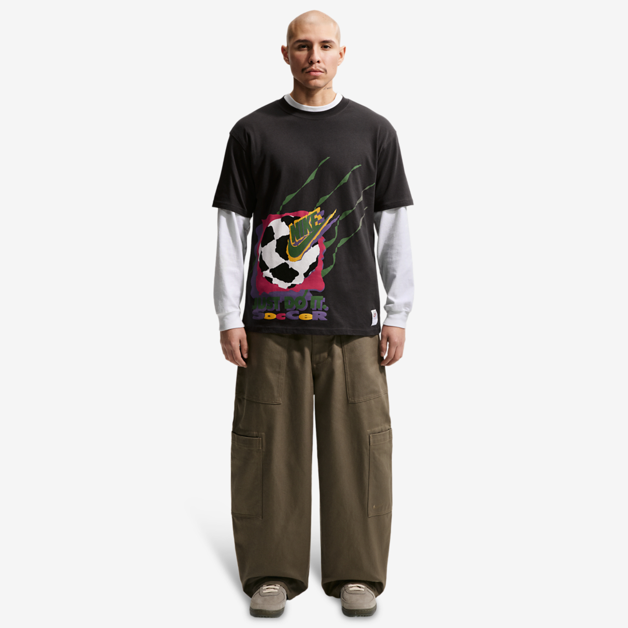 Nike NSW SS Max 90 Tee Dnar 7 Image 3 of 4. Tap to open photo gallery.