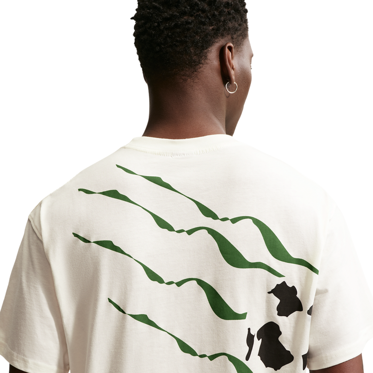 Nike NSW SS Max 90 Tee Dnar 7 Image 2 of 4. Tap to open photo gallery.