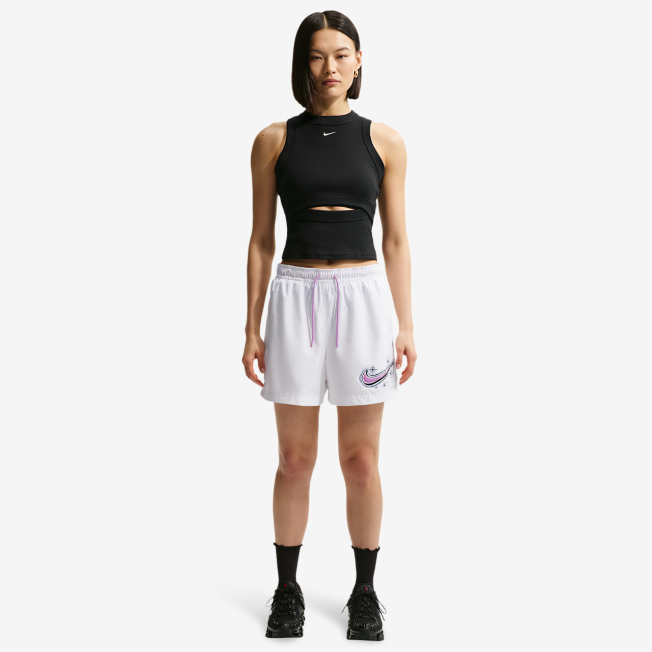 Nike NSW MR Essential Woven Short Image 3 of 4. Tap to open photo gallery.