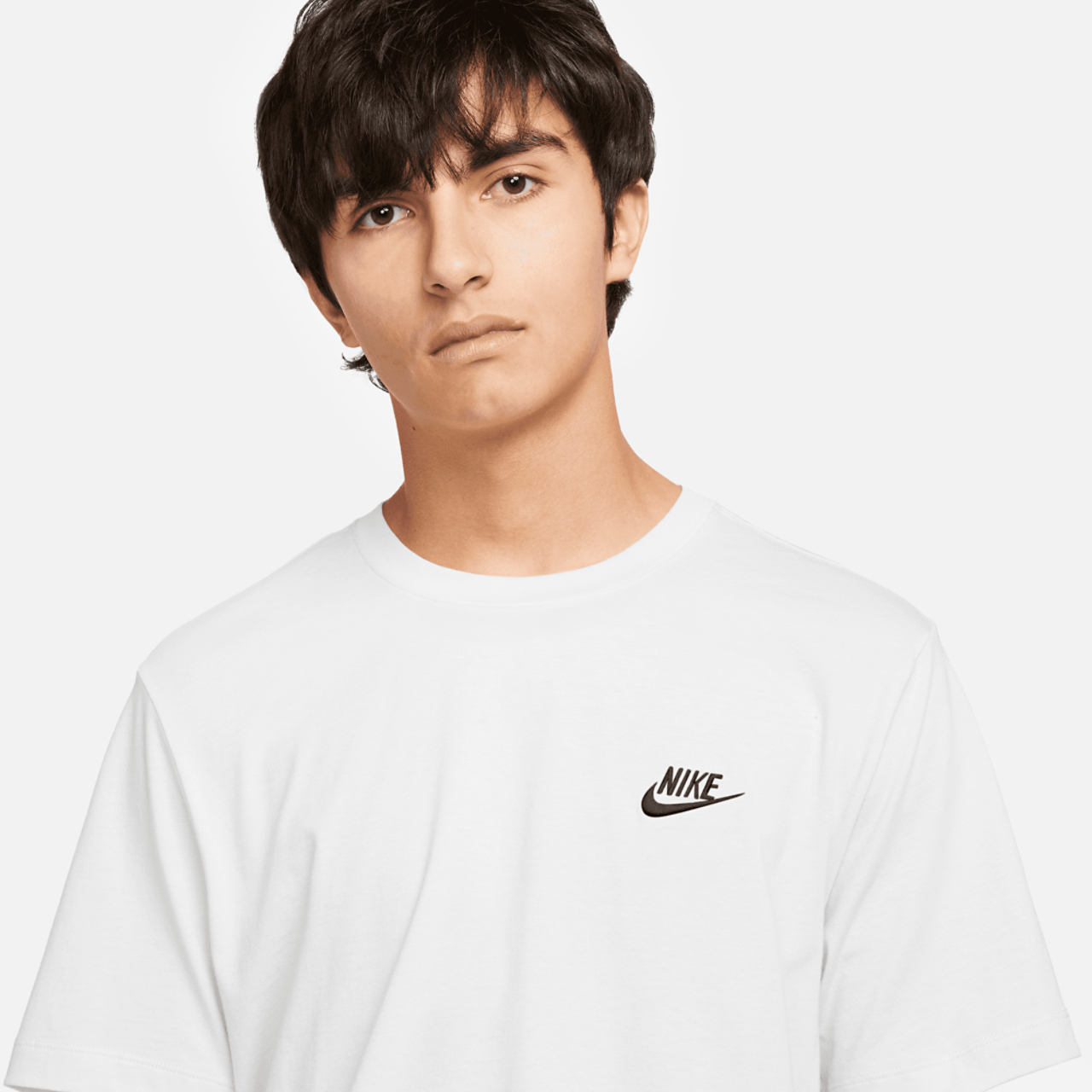 Nike NSW Club Short Sleeve T-Shirt Image 3 of 5. Tap to open photo gallery.