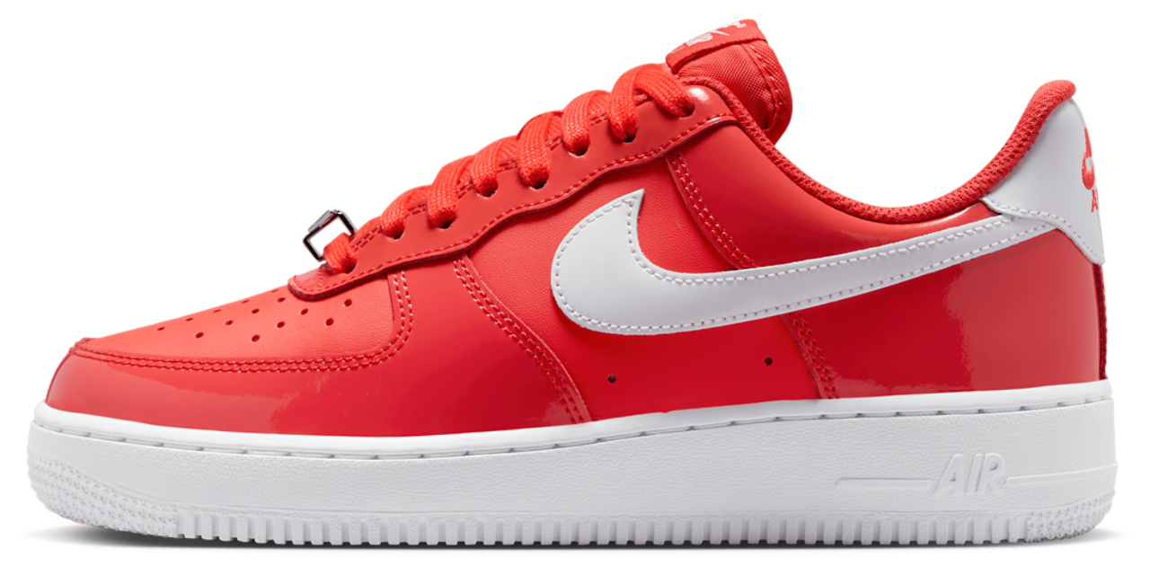 Nike Air Force 1 '07 SE Image 2 of 5. Tap to open photo gallery.