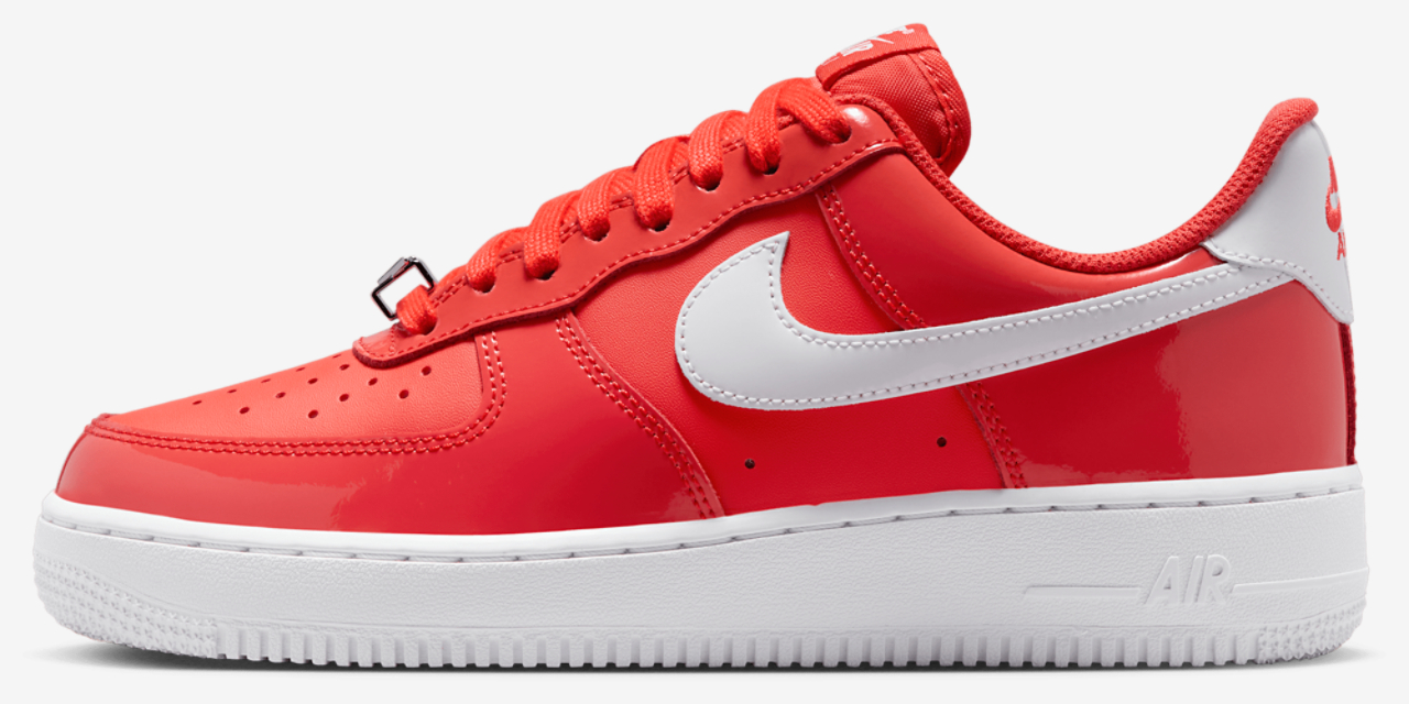 Nike Air Force 1 '07 SE Image 2 of 5. Tap to open photo gallery.
