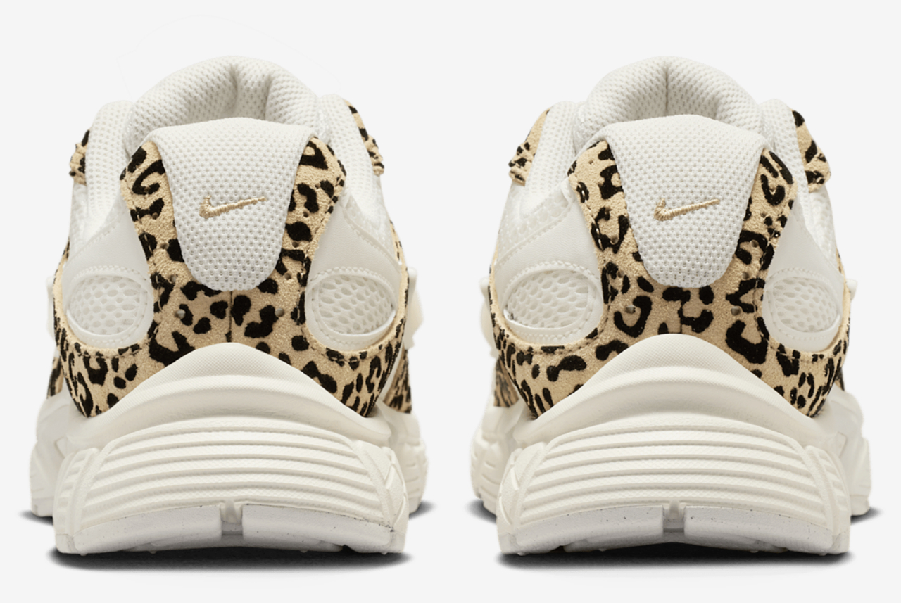 Nike V5 RNR Suede XLPD Image 3 of 5. Tap to open photo gallery.