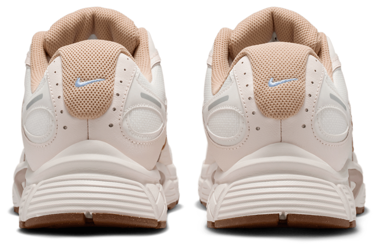 Nike V5 RNR Image 3 of 5. Tap to open photo gallery.