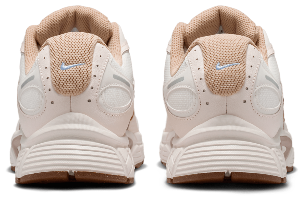 Nike V5 RNR Image 3 of 5. Tap to open photo gallery.