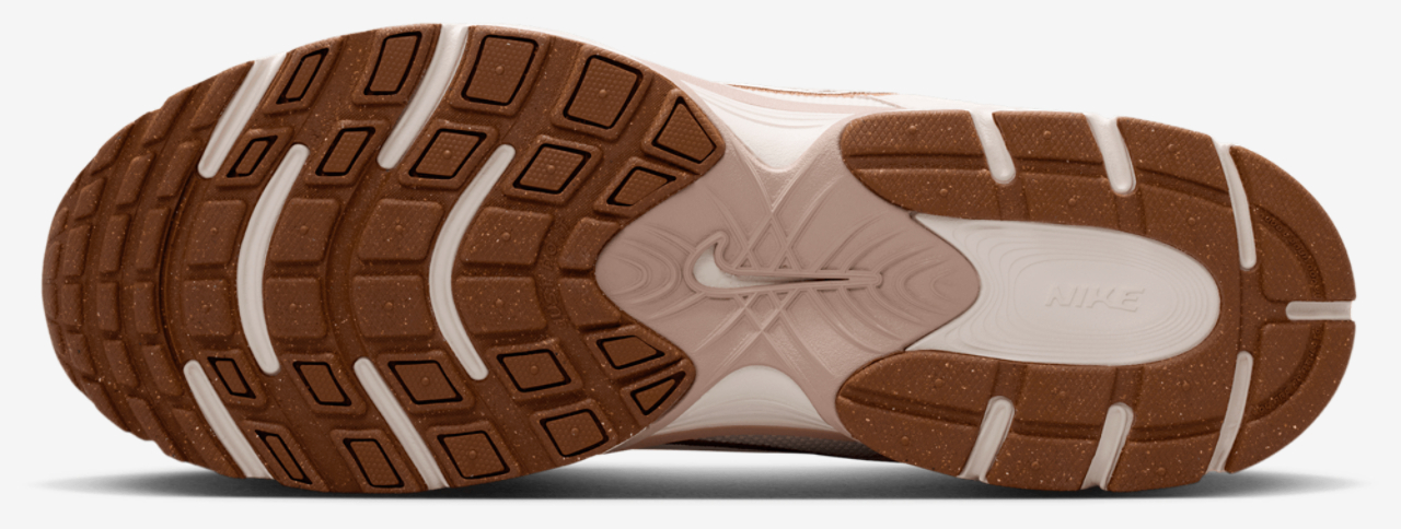 Nike V5 RNR Image 5 of 5. Tap to open photo gallery.