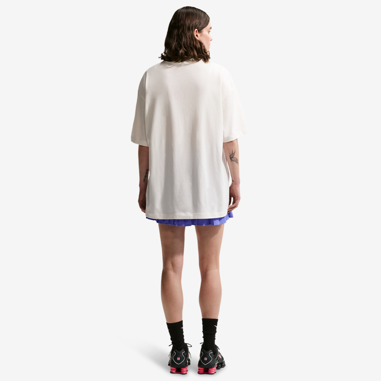 Nike NSW Classic Oversize Tee Image 4 of 4. Tap to open photo gallery.