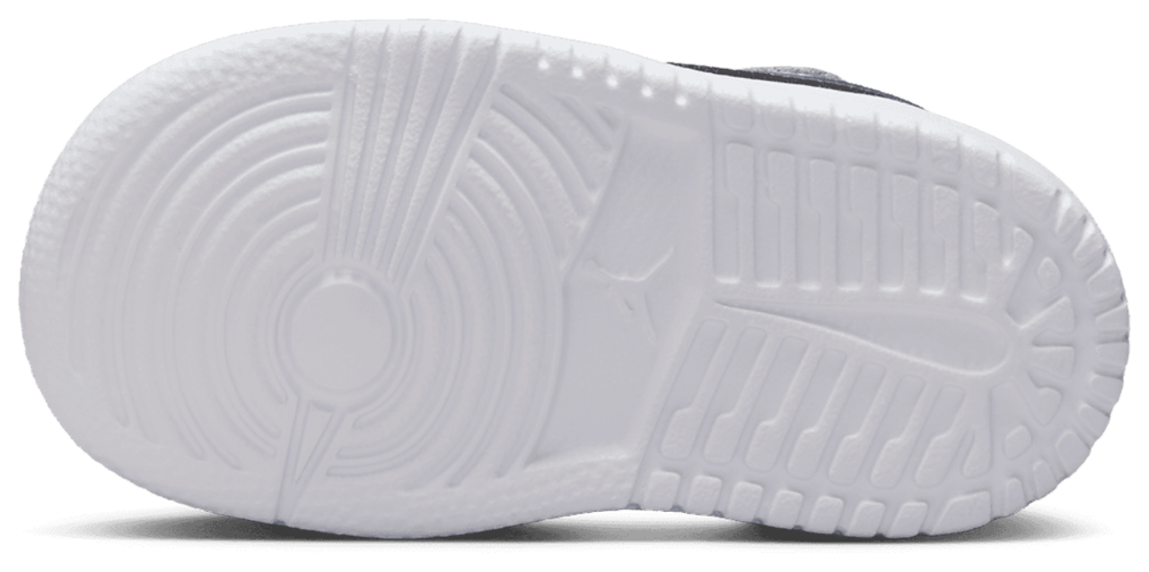 Jordan AJ 1 Low Alt  Image 5 of 8. Tap to open photo gallery.