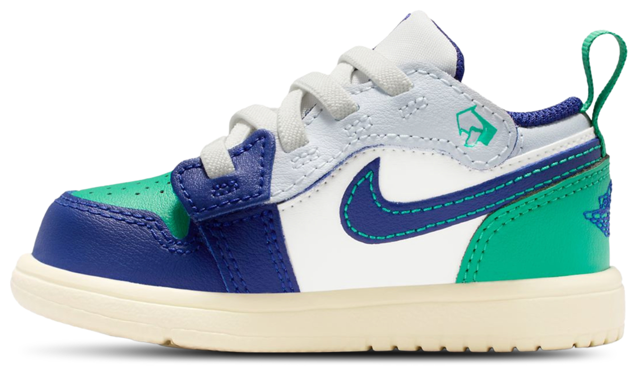 Jordan AJ 1 Low Alt  Image 2 of 5. Tap to open photo gallery.