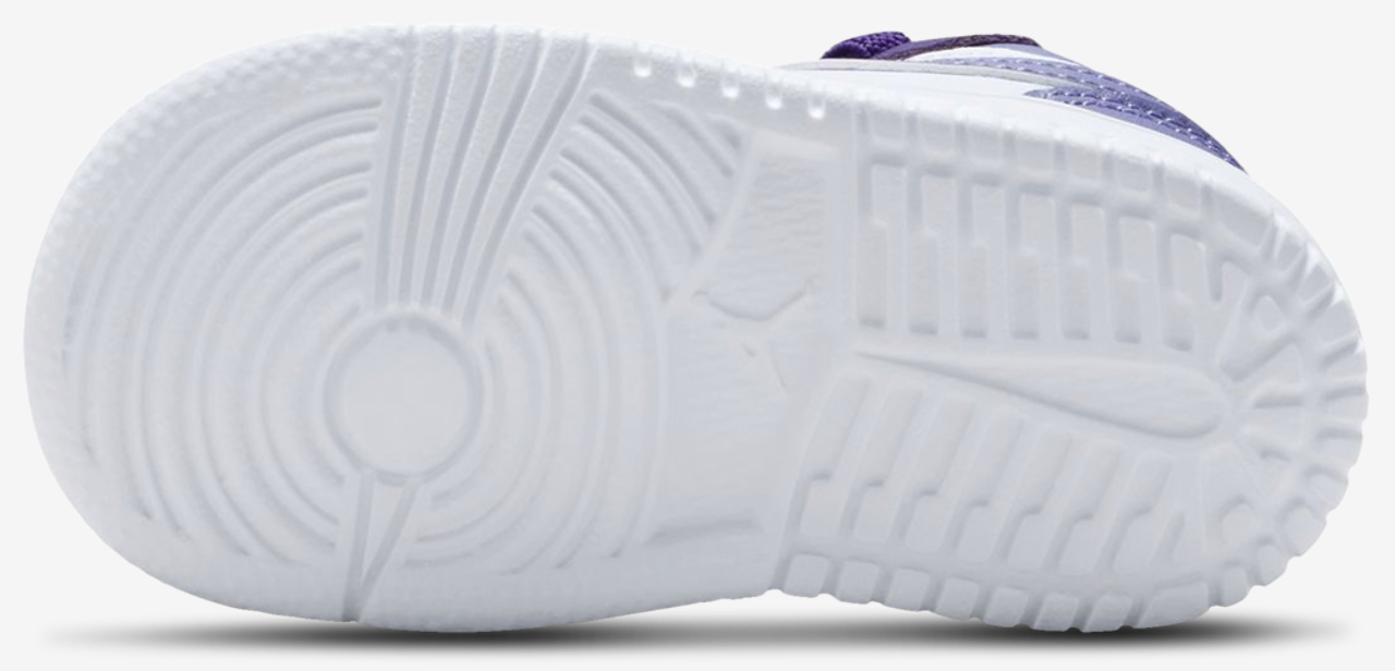 Jordan AJ 1 Low Image 5 of 5. Tap to open photo gallery.