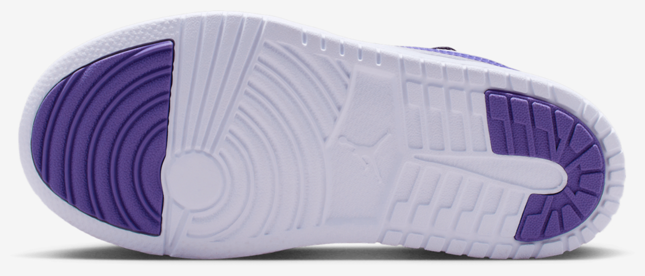 Jordan AJ 1 Low Image 5 of 5. Tap to open photo gallery.