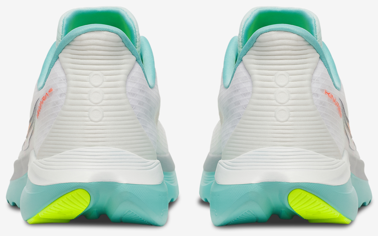 Saucony Kinvara 16 Image 3 of 5. Tap to open photo gallery.