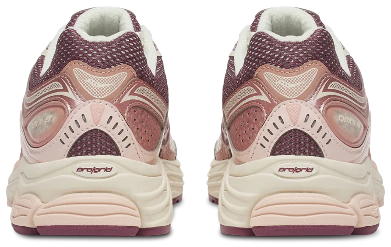 Saucony Progrid Omni 9 Image 3 of 6. Tap to open photo gallery.