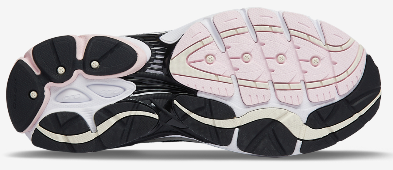 Saucony Progrid Omni 9 Image 5 of 5. Tap to open photo gallery.