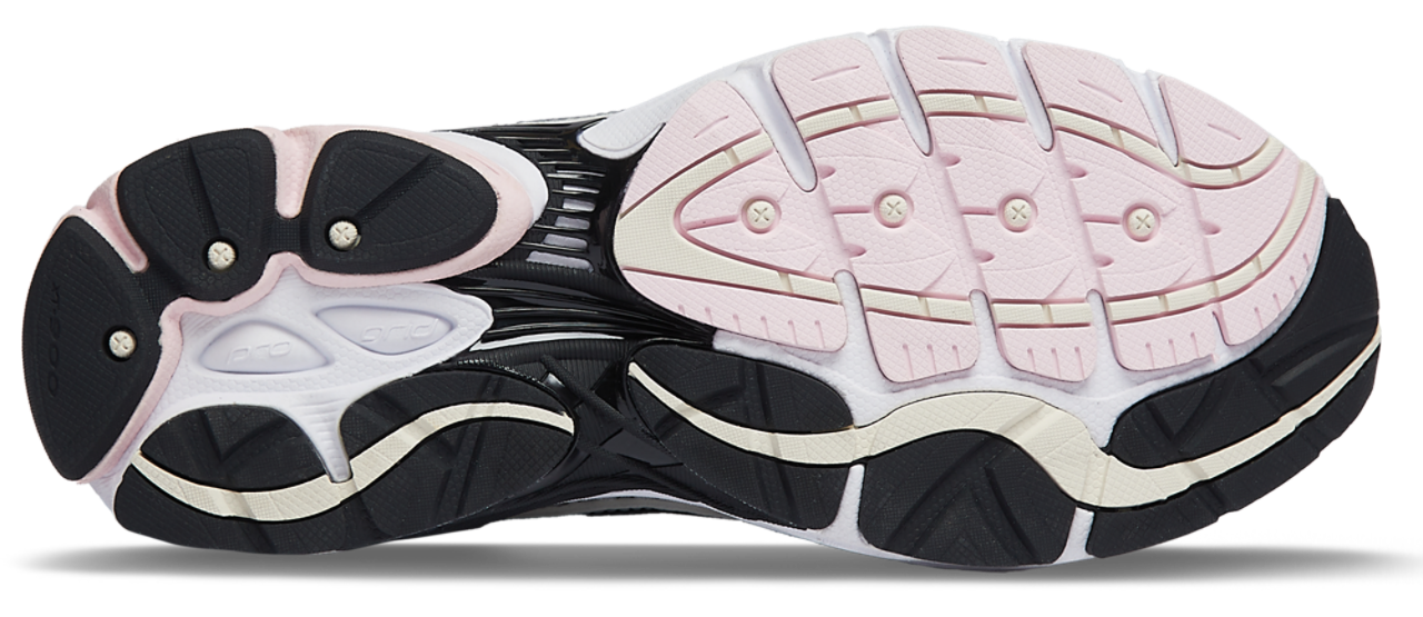 Saucony Progrid Omni 9 Image 5 of 5. Tap to open photo gallery.