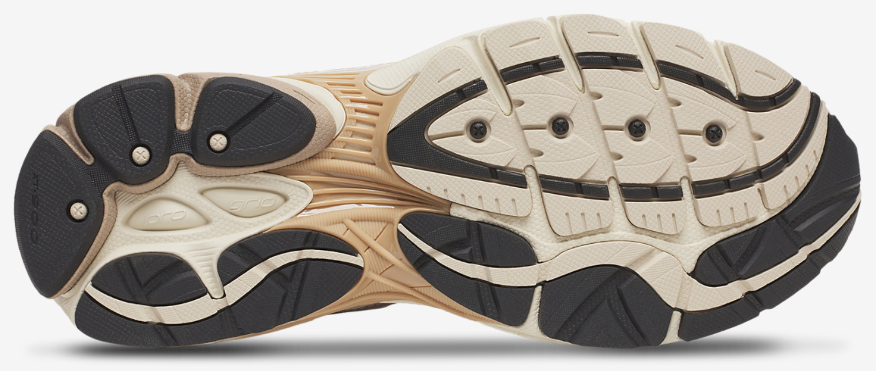 Saucony Progrid Omni 9 Image 5 of 5. Tap to open photo gallery.