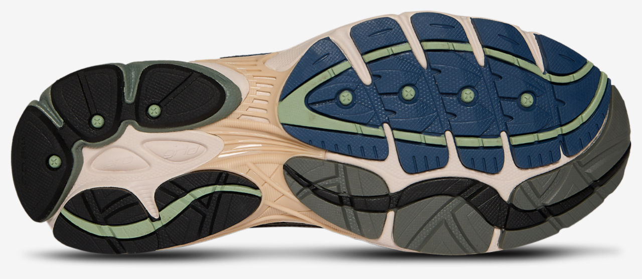 Saucony Progrid Omni 9 Image 5 of 5. Tap to open photo gallery.