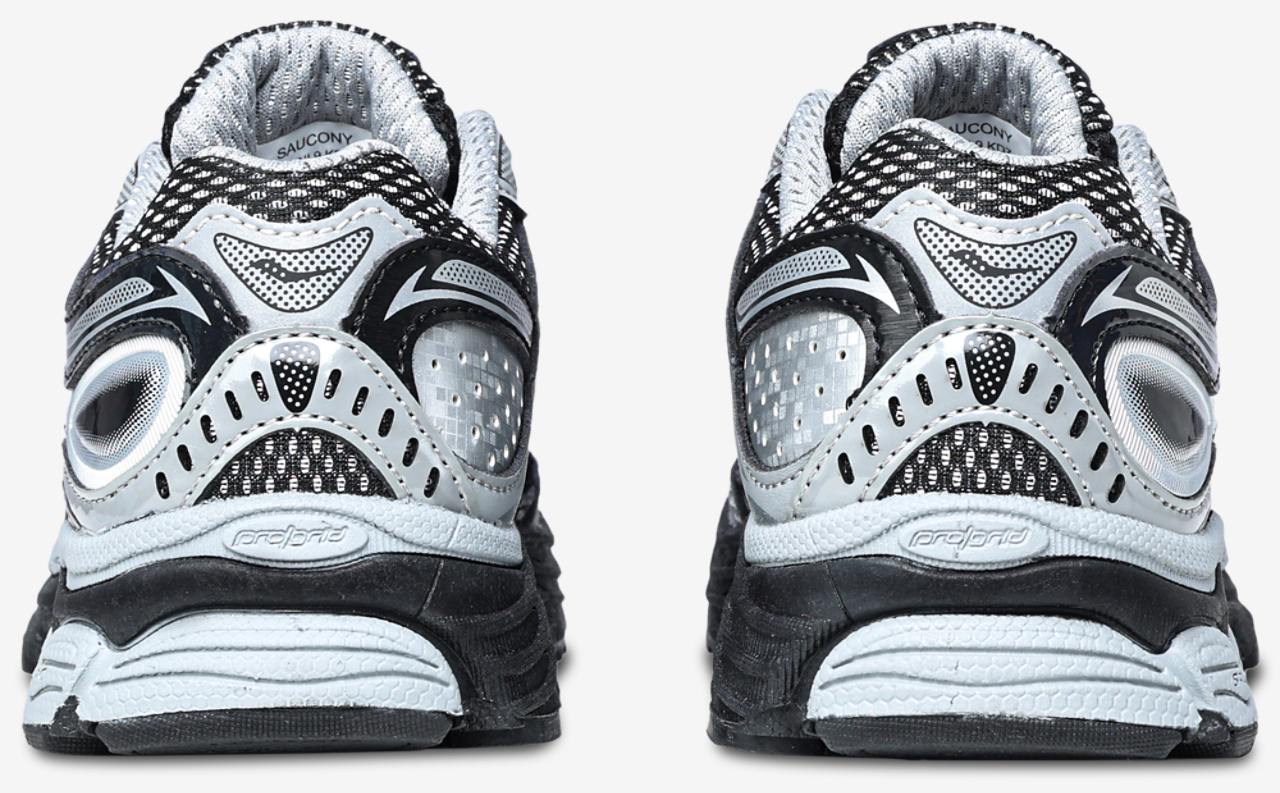 Saucony Omni 9 Image 3 of 5. Tap to open photo gallery.