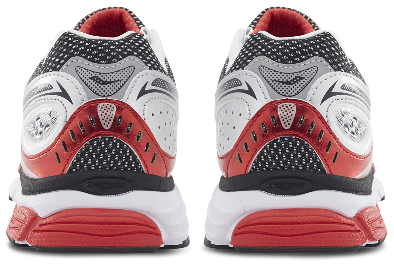 Saucony Omni 9 Image 3 of 8. Tap to open photo gallery.