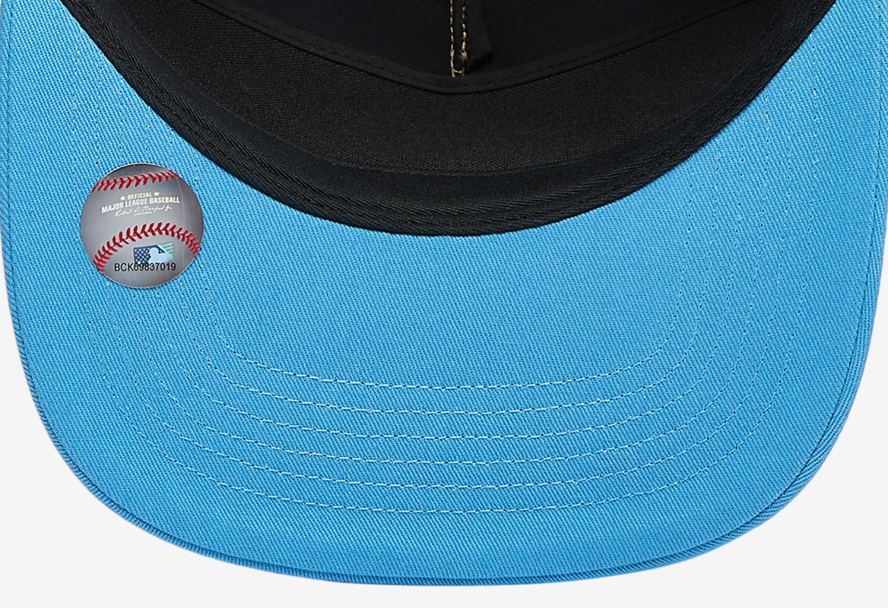 47 Brand New York Yankees Two Tone Hitch Image 5 of 5. Tap to open photo gallery.