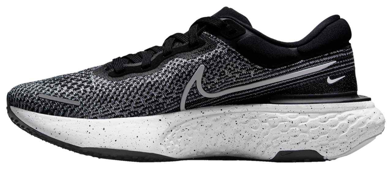 Nike ZoomX Invincible Run Flyknit Image 2 of 5. Tap to open photo gallery.