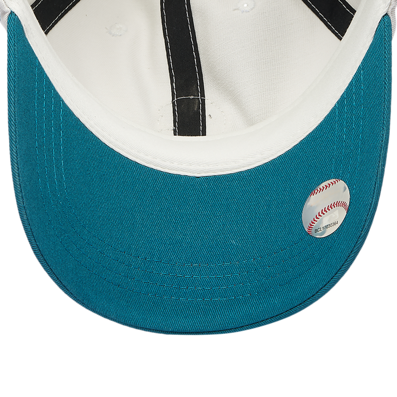 47 Brand Cubs Contemporary 47 Clean Up Cap Image 5 of 5. Tap to open photo gallery.