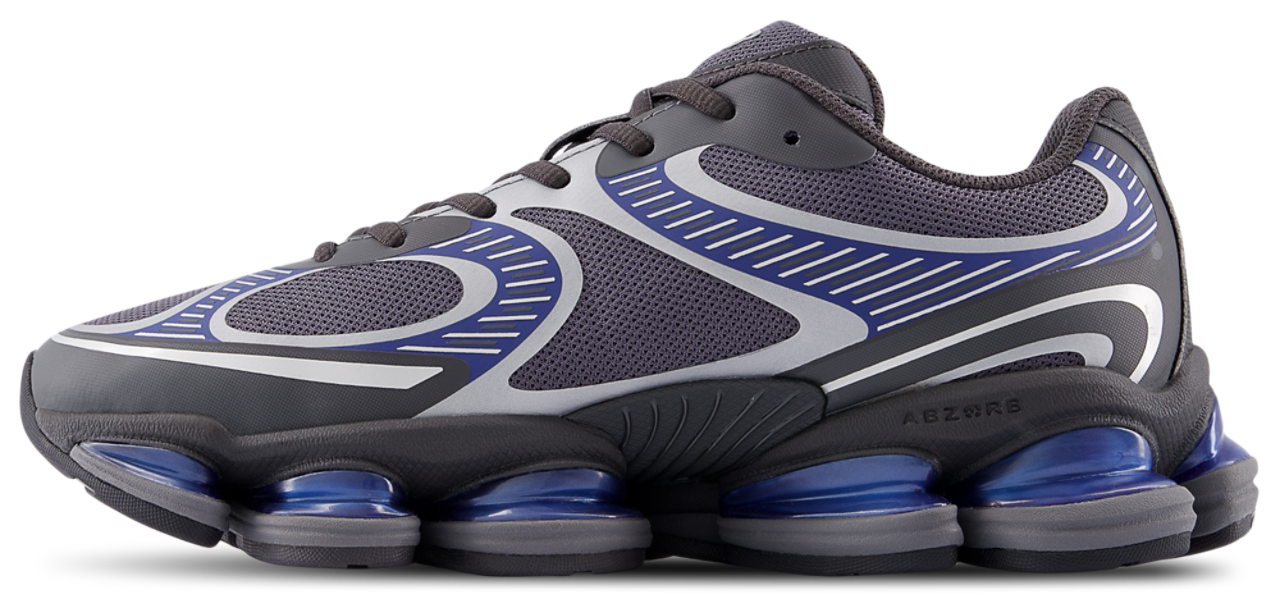 New Balance 2000 Image 2 of 5. Tap to open photo gallery.