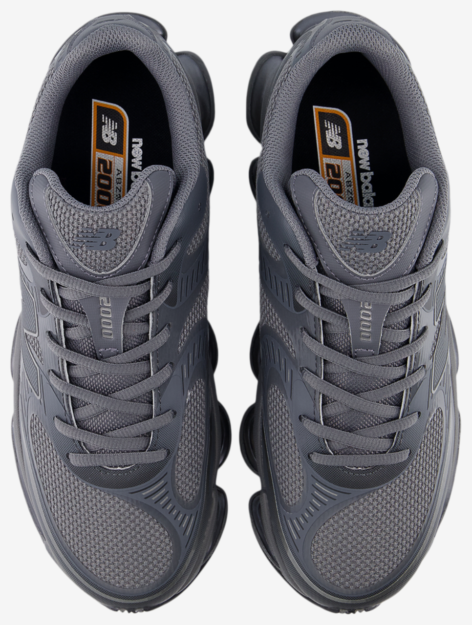 New Balance 2000 Image 4 of 5. Tap to open photo gallery.