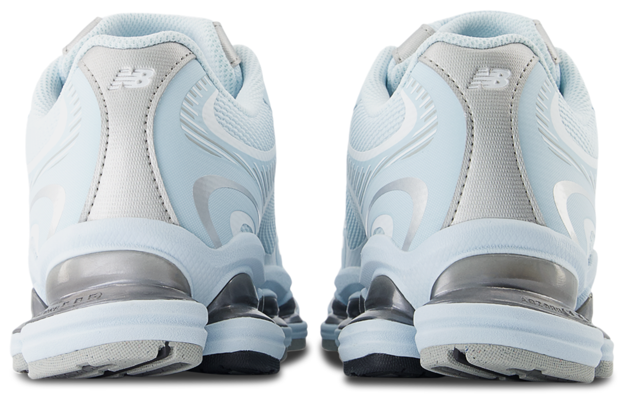 New Balance 2000 Image 3 of 5. Tap to open photo gallery.