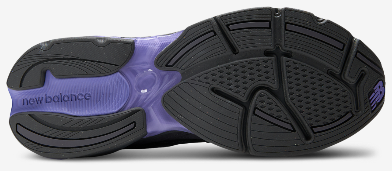 New Balance 2010 Image 5 of 7. Tap to open photo gallery.