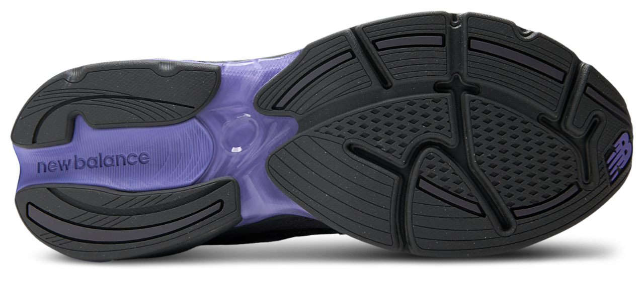 New Balance 2010 Image 5 of 7. Tap to open photo gallery.