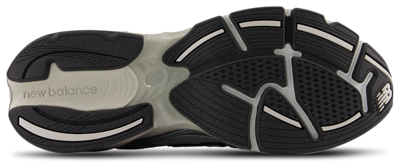 New Balance 2010 Image 5 of 6. Tap to open photo gallery.