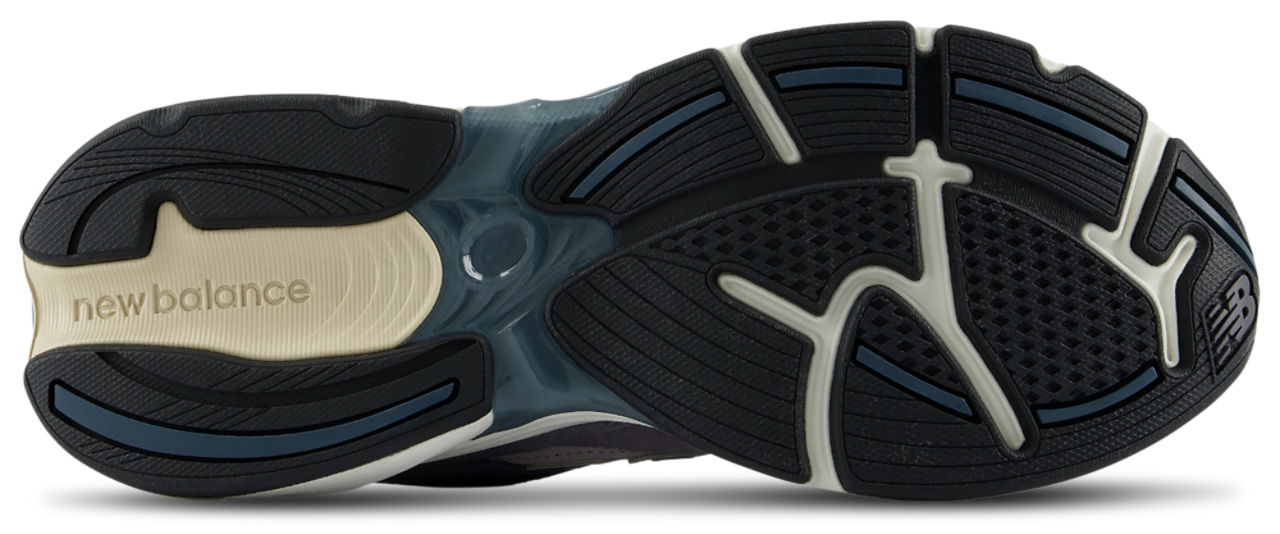 New Balance 2010 Image 4 of 5. Tap to open photo gallery.
