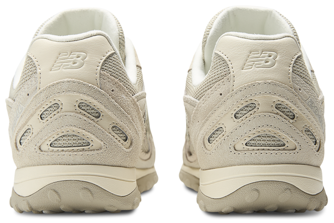 New Balance 204L Image 3 of 5. Tap to open photo gallery.
