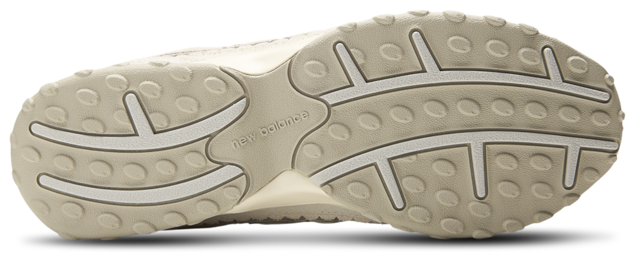 New Balance 204L Image 5 of 5. Tap to open photo gallery.