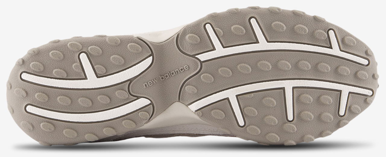 New Balance 204L Image 4 of 4. Tap to open photo gallery.