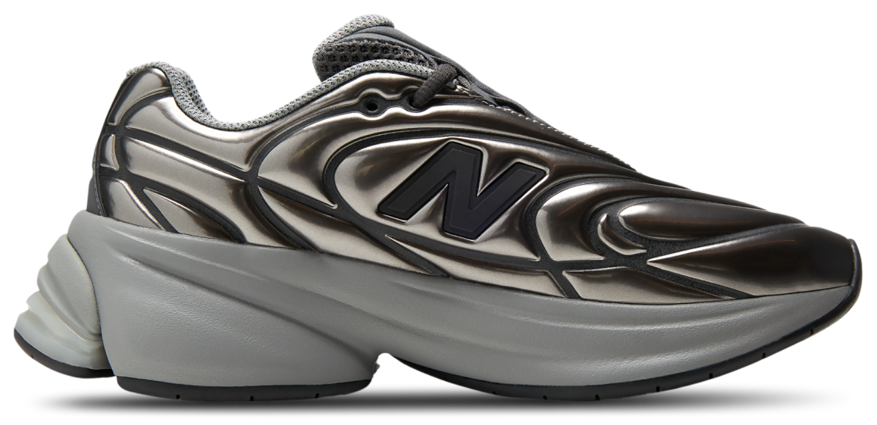New Balance 5030 Image 9 of 10. Tap to open photo gallery.