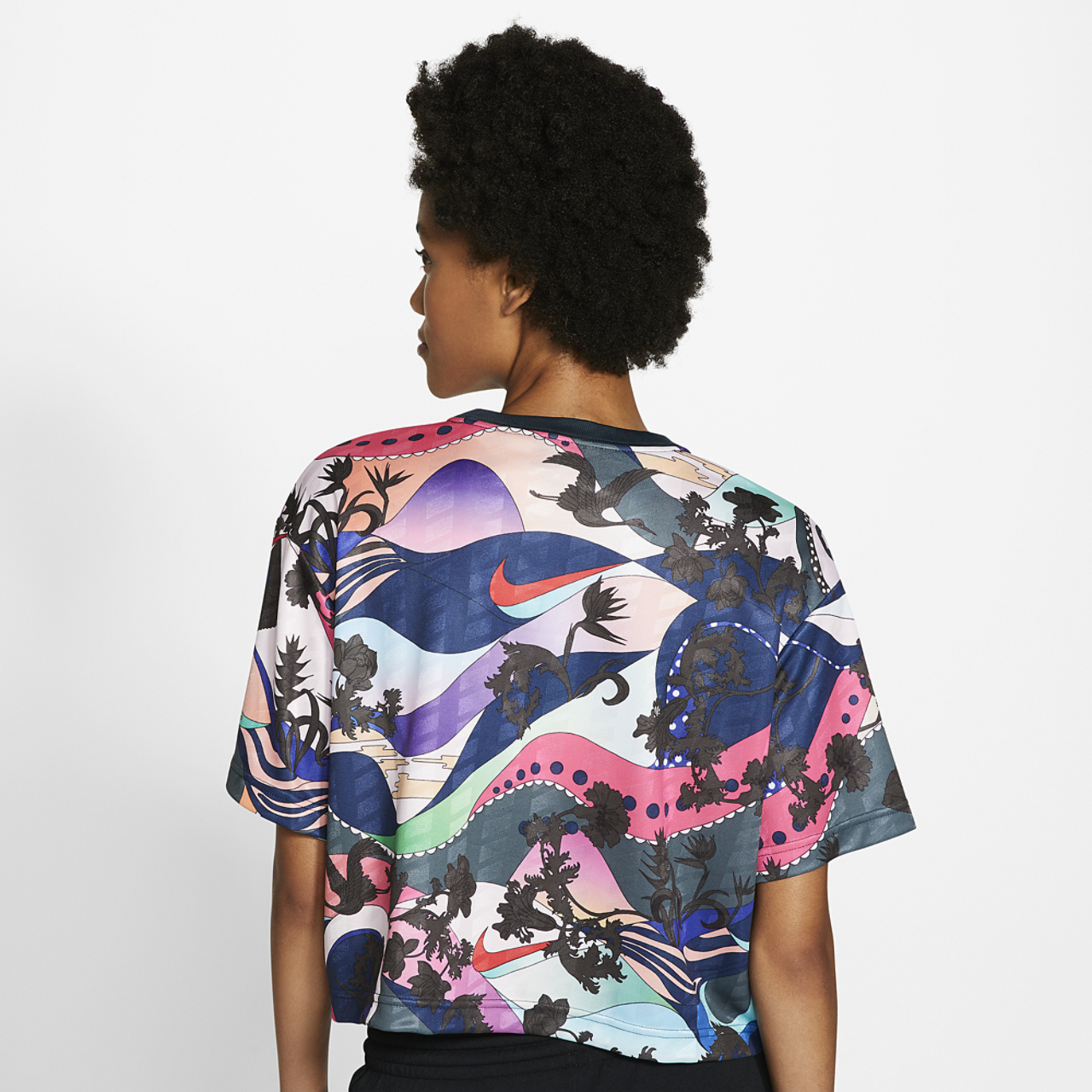 Nike Icon Clash S/S Top Image 2 of 2. Tap to open photo gallery.