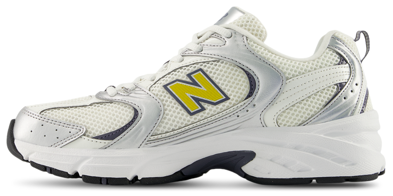 New Balance 530 Image 2 de 4. Appuyez pour ouvrir la galerie de photos.