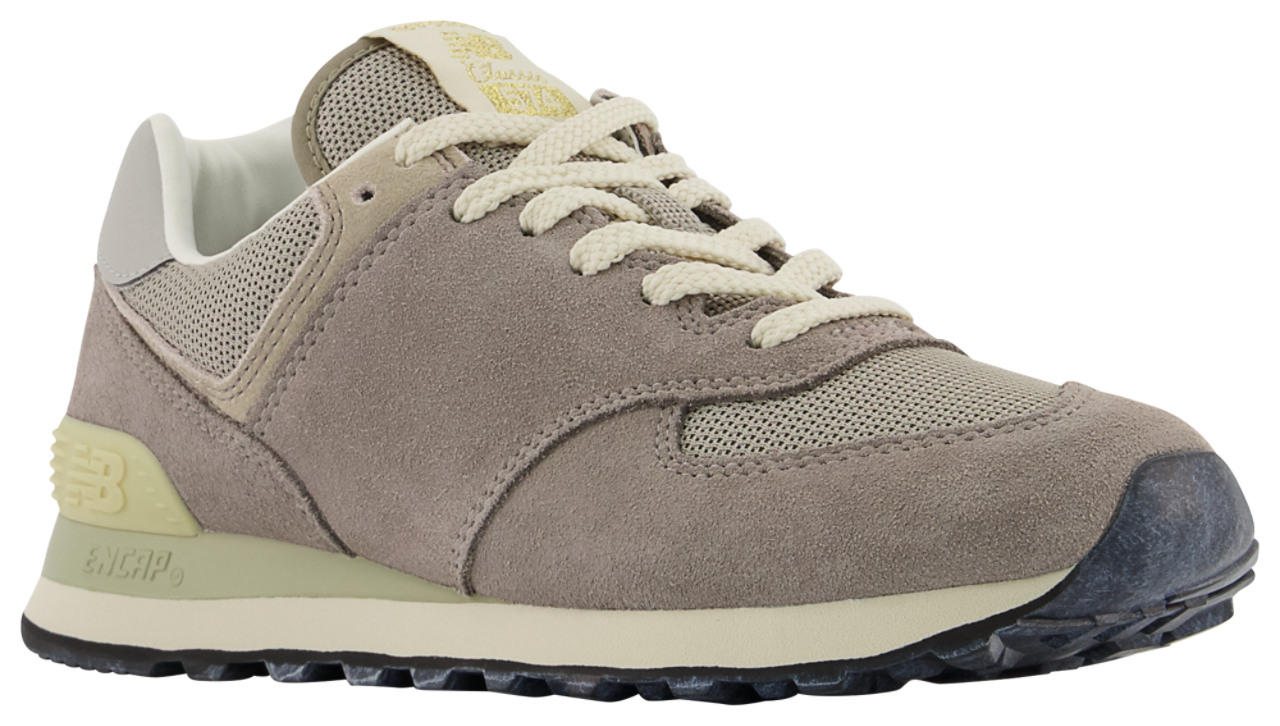 New Balance 574 Image 3 of 5. Tap to open photo gallery.