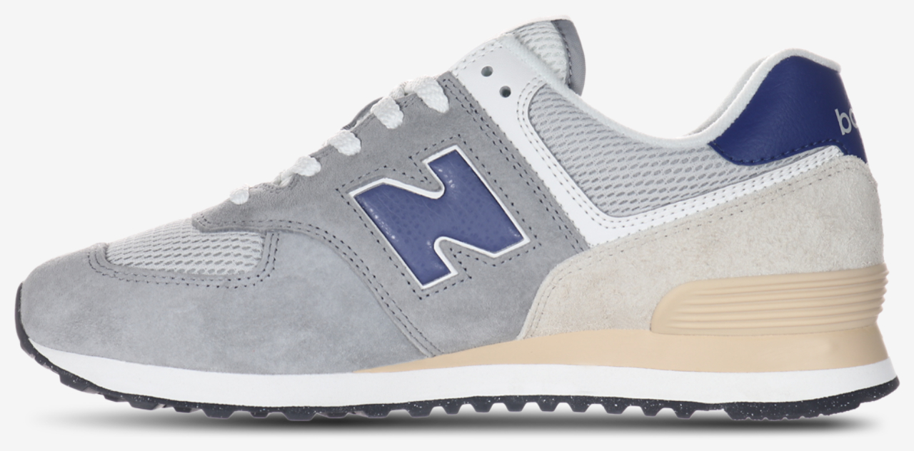 New Balance 574 Image 2 of 4. Tap to open photo gallery.