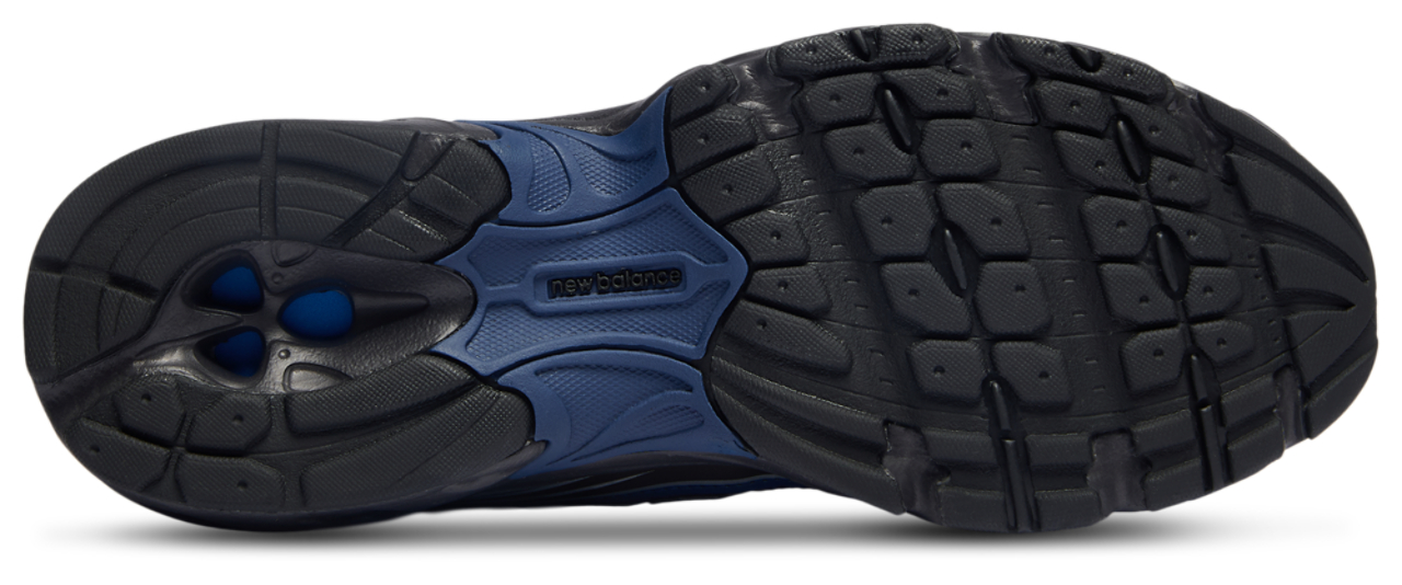 New Balance 740 Image 5 of 5. Tap to open photo gallery.