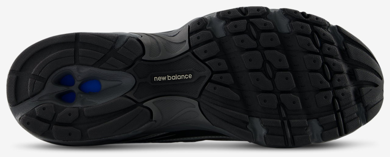 New Balance 740 Image 5 of 5. Tap to open photo gallery.