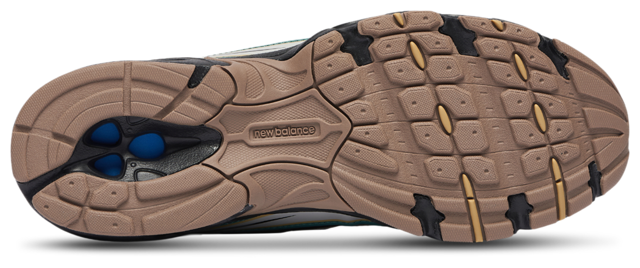 New Balance 740 Image 5 of 5. Tap to open photo gallery.