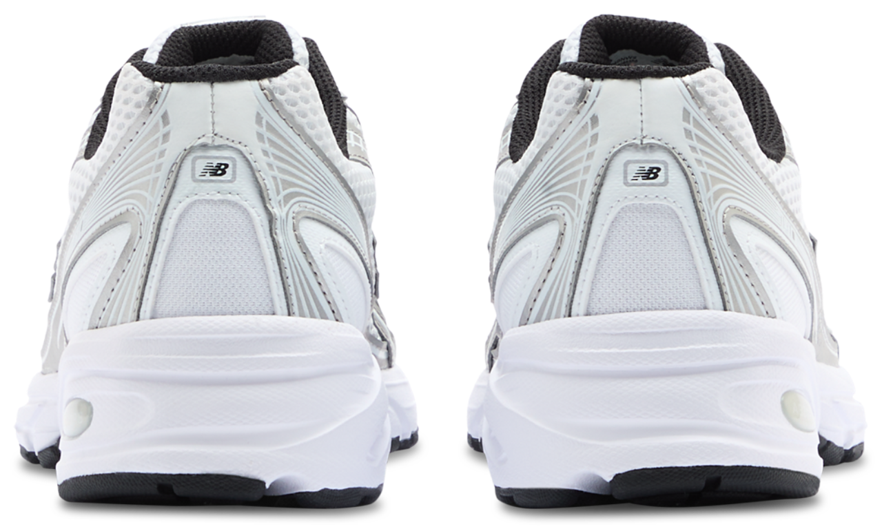 New Balance 740 Image 3 of 5. Tap to open photo gallery.