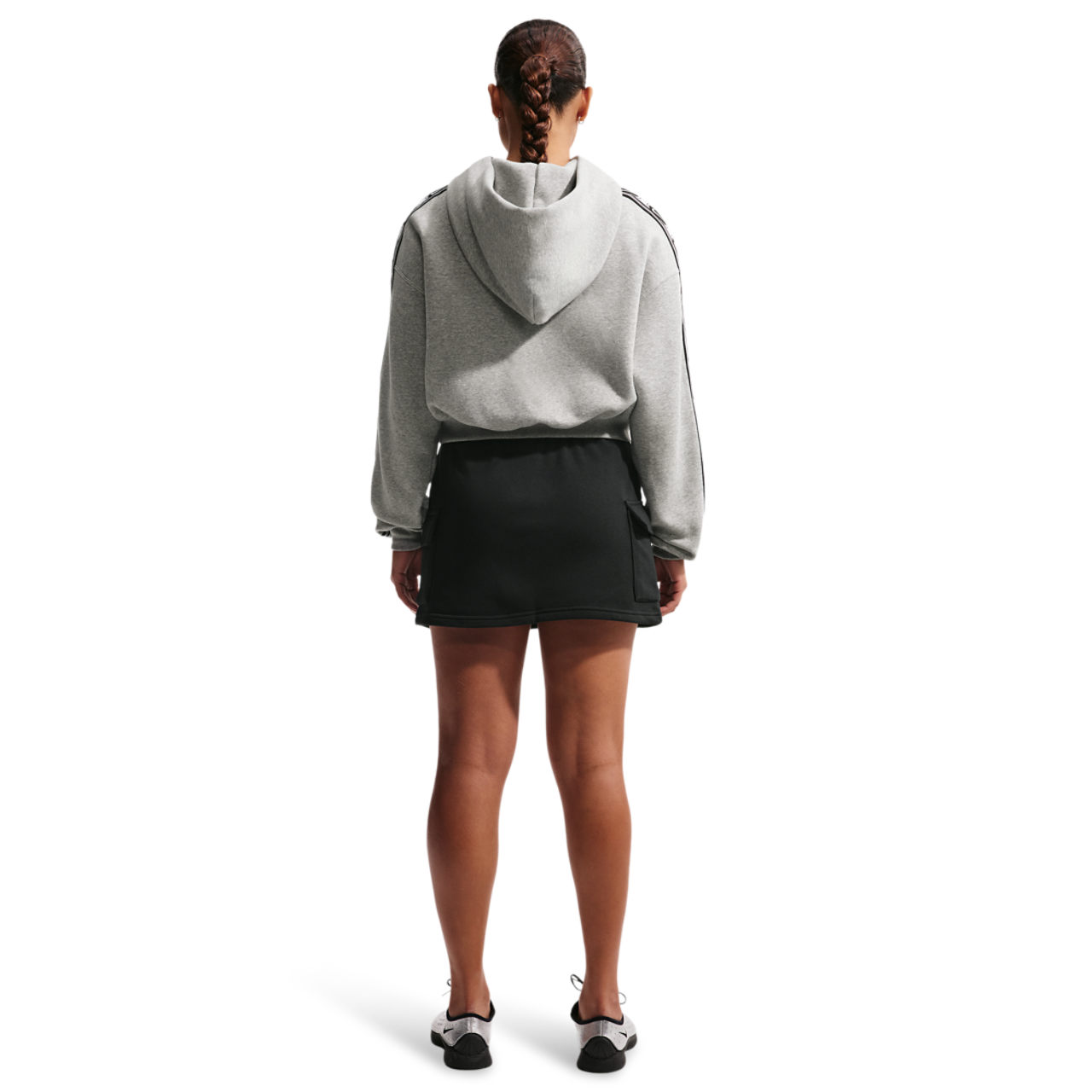 Nike NSW Phoenix Fleece Cargo Mini Skirt Image 4 of 4. Tap to open photo gallery.